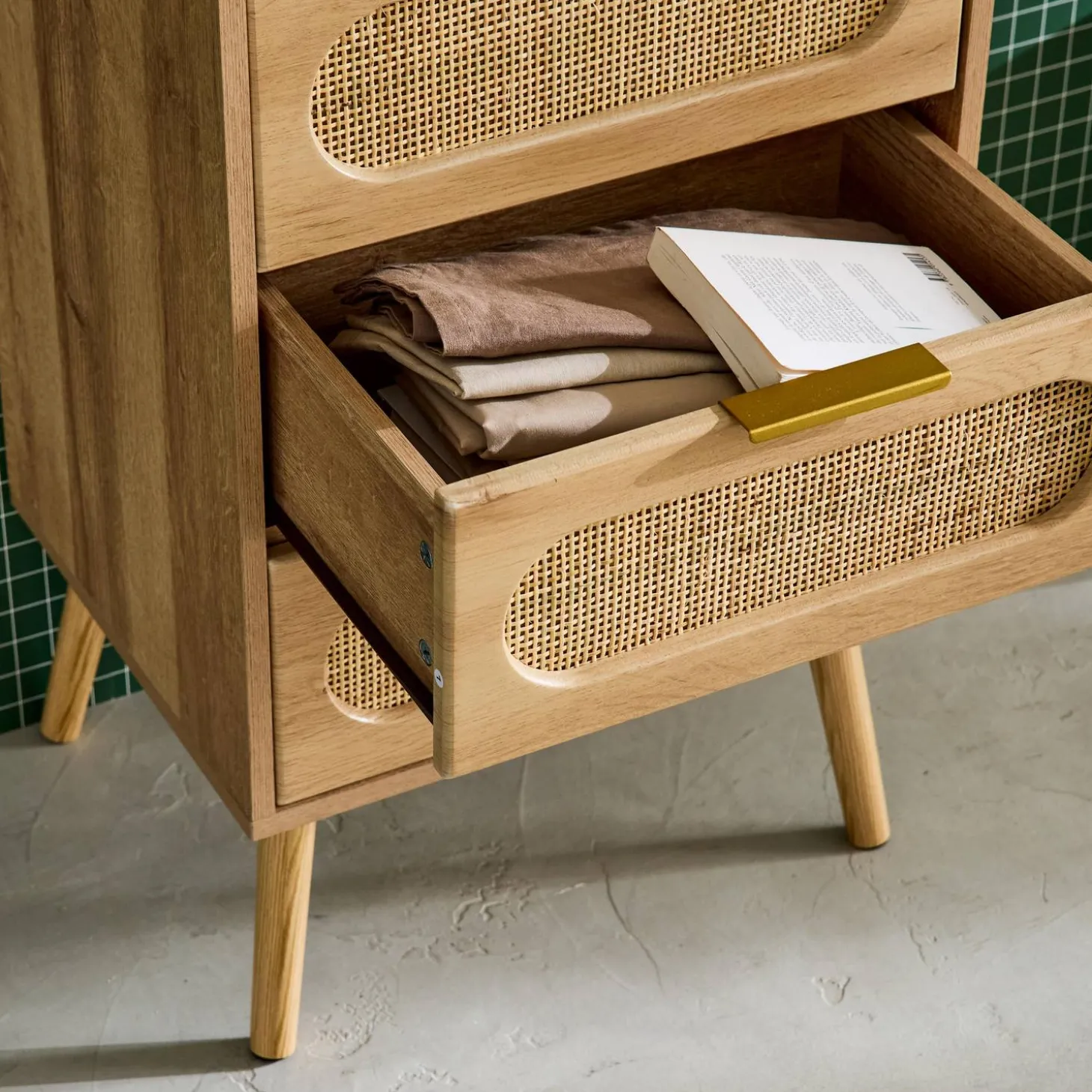 Wood and cane effect 4-drawer chest