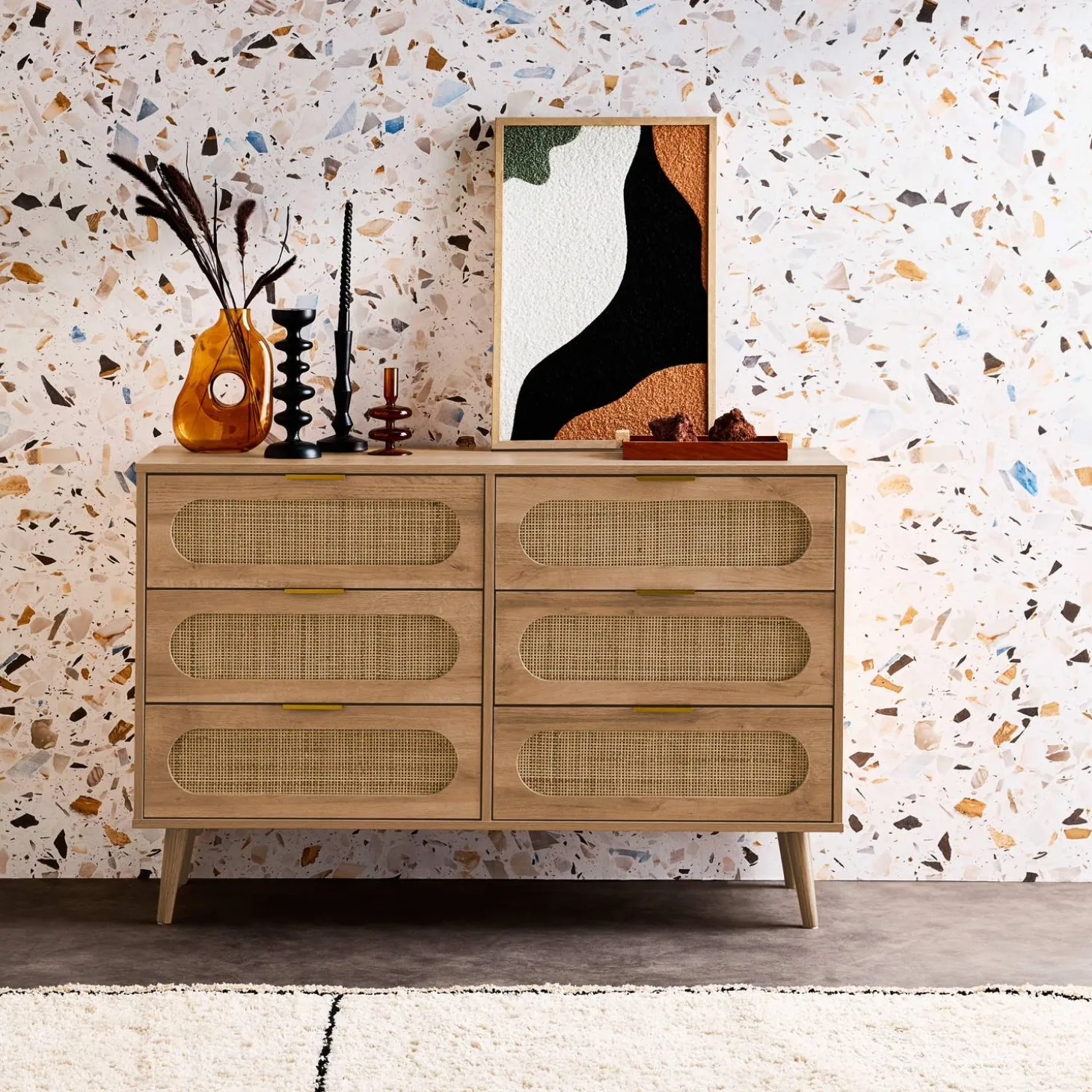 Wood and rounded cane chest of drawers, 6 drawers