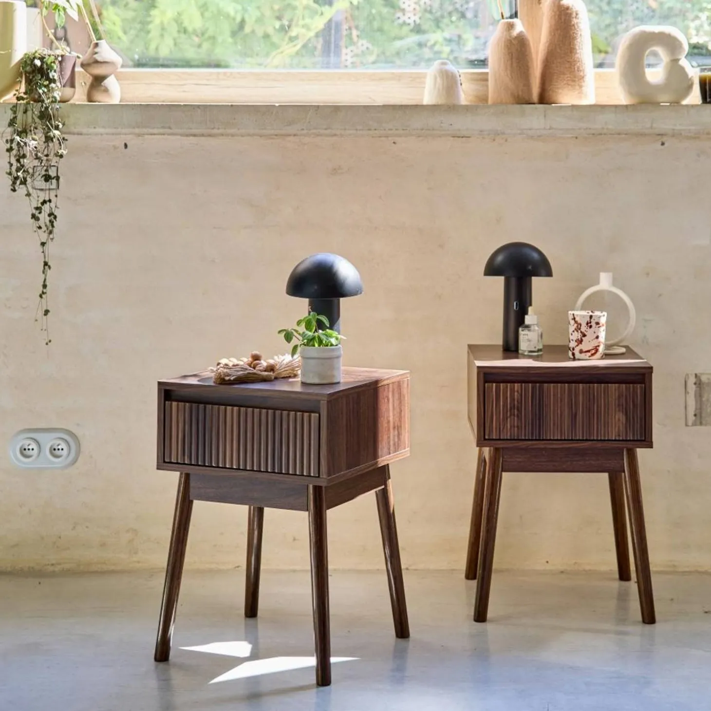 Wood decor 1 drawer bedside table (set of 2)