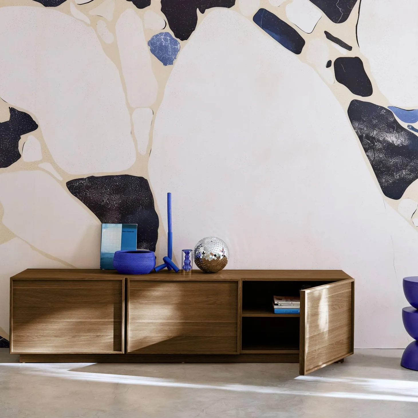 Wood decor TV stand 3 doors 180cm