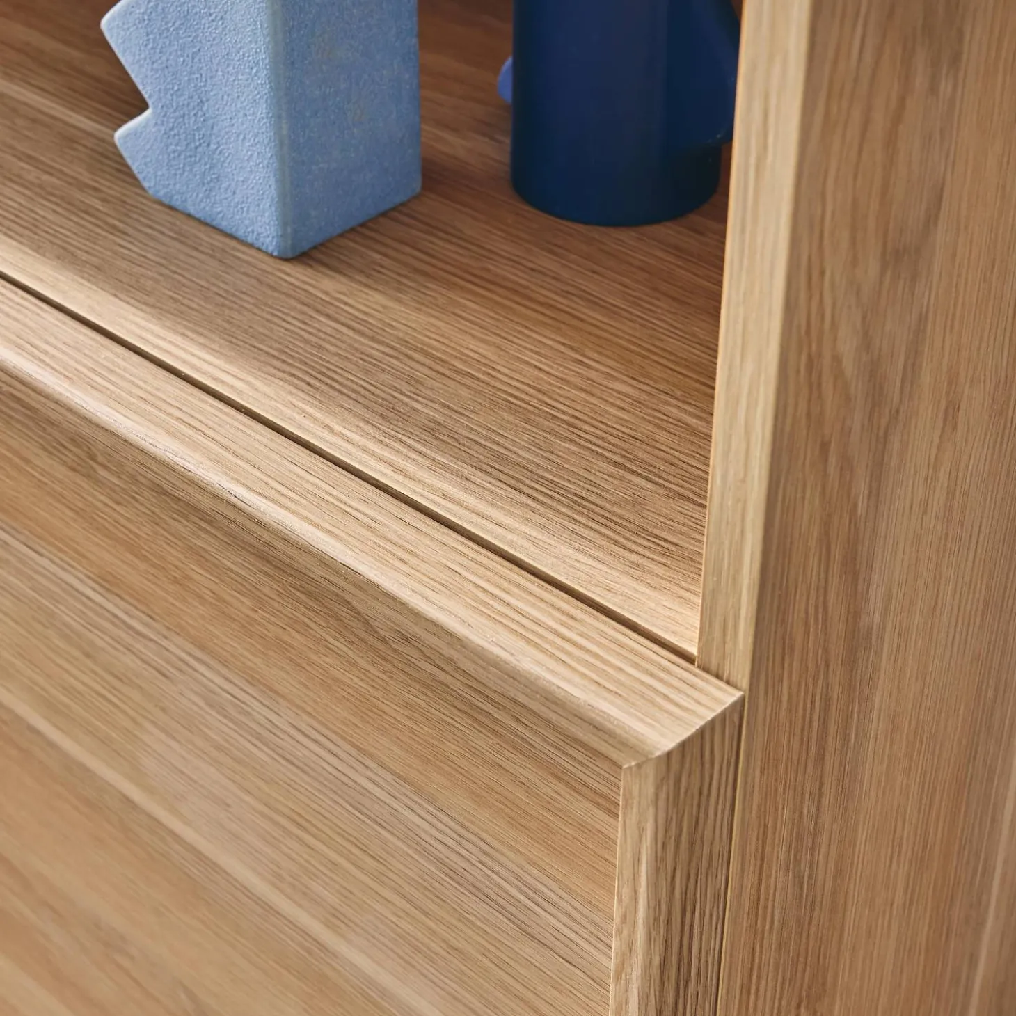 Wood effect bookshelf 2 doors 5 levels