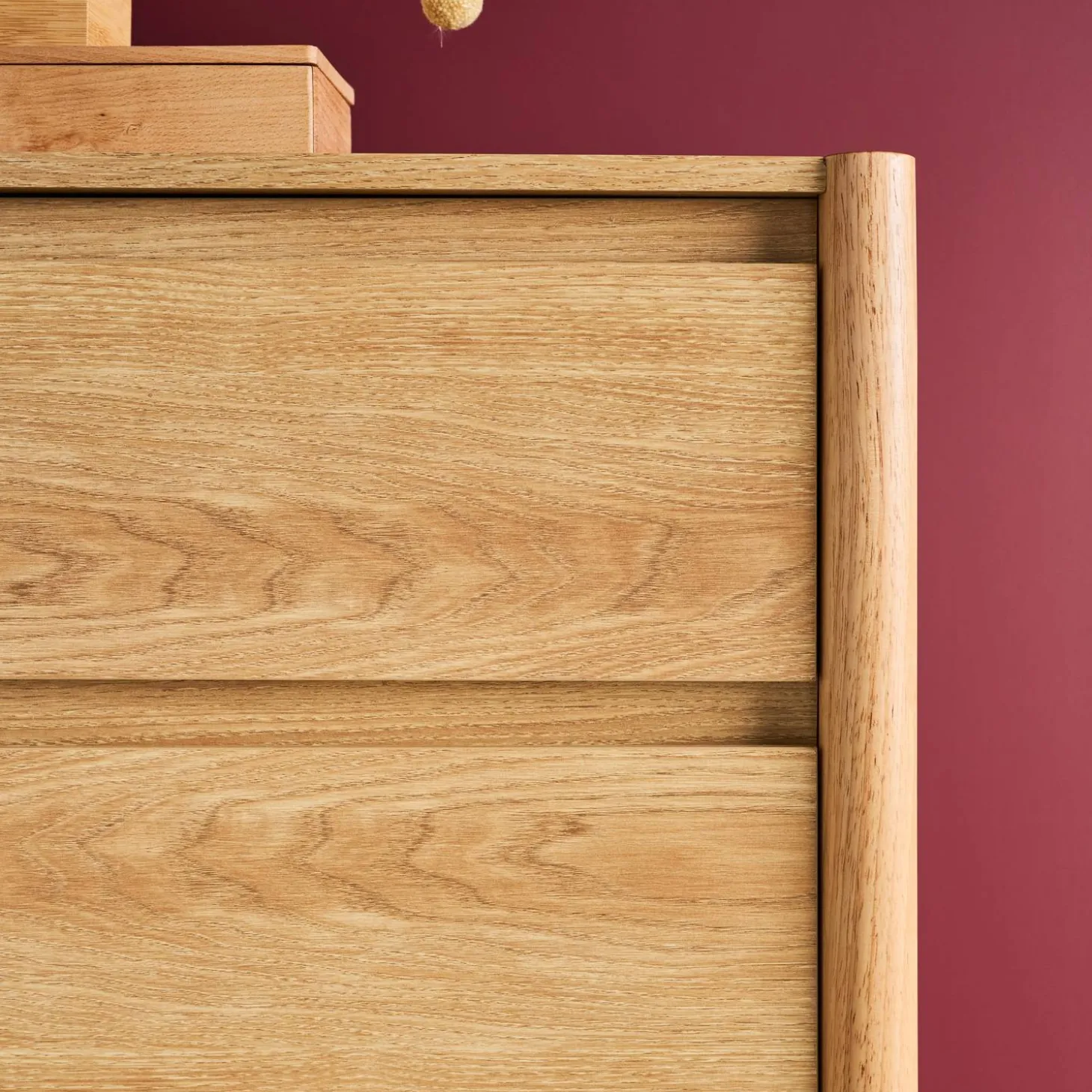 Wood effect chest of 4 drawers