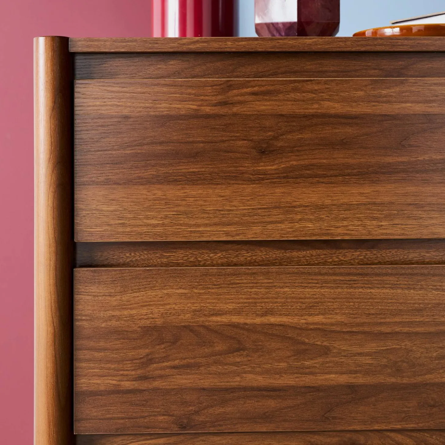 Wood effect chest of 4 drawers