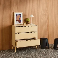 Wood-effect children's chest of 3 drawers