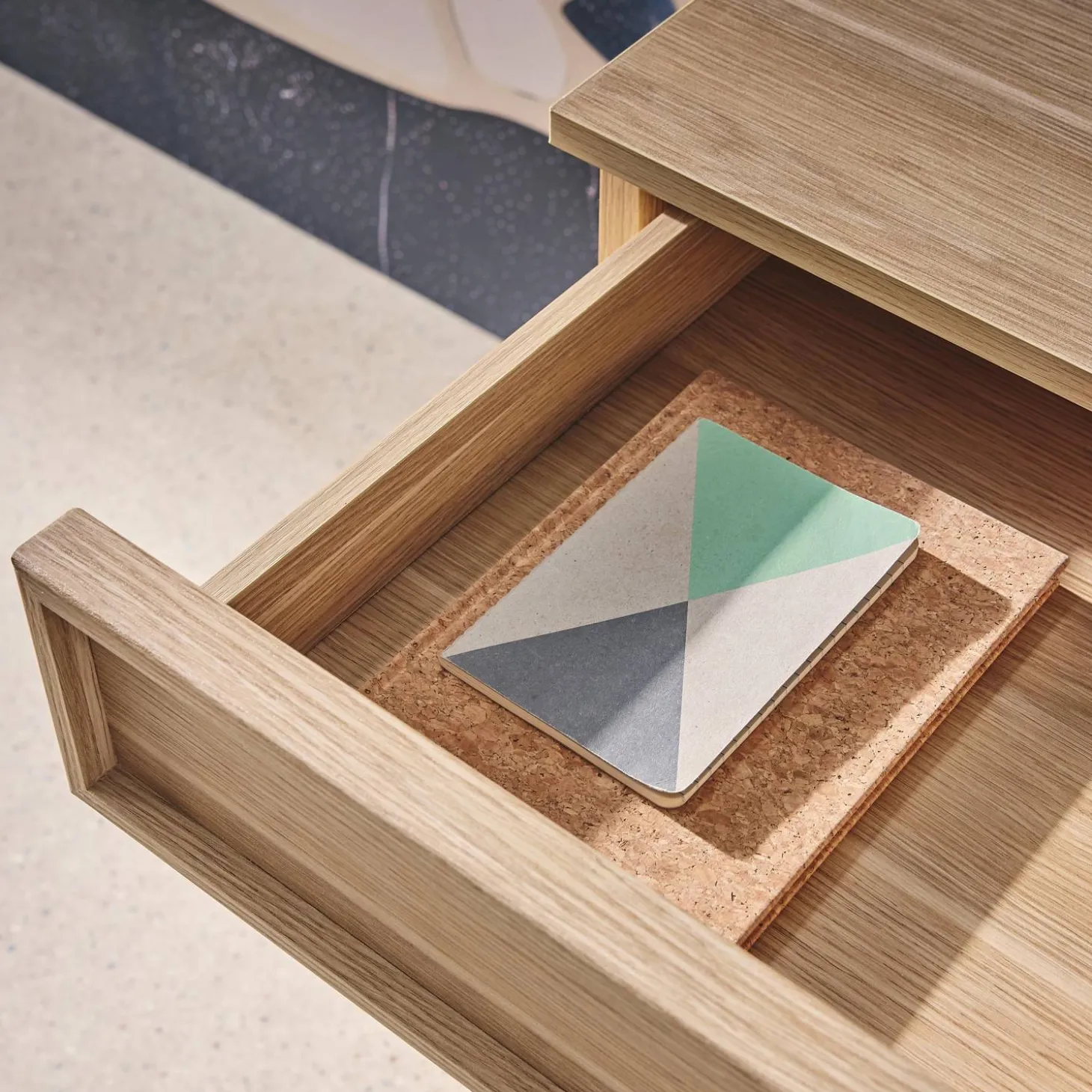 Wood effect desk 2 drawers 1 shelf 120cm