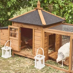 Wooden chicken coop for 2 chickens with nesting box