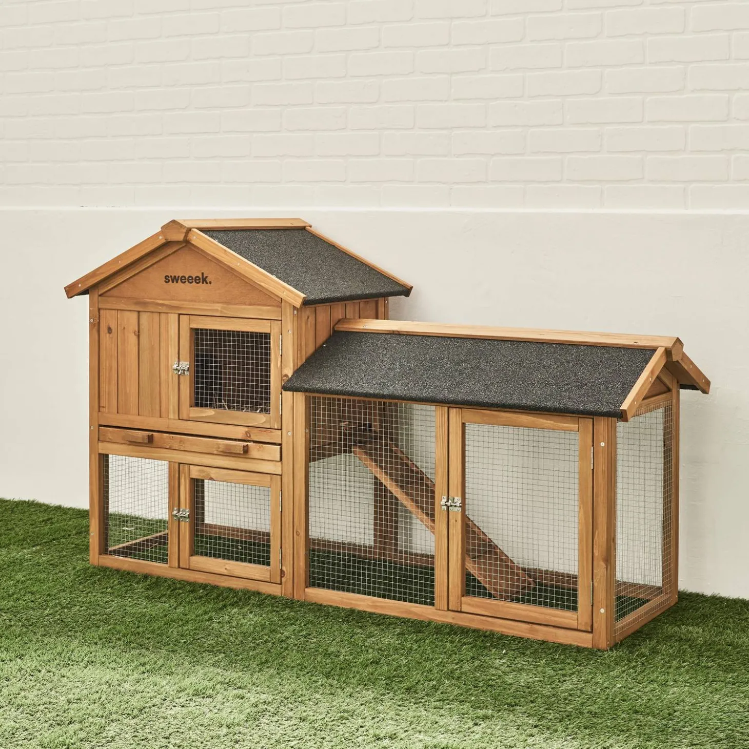 Wooden rabbit hutch