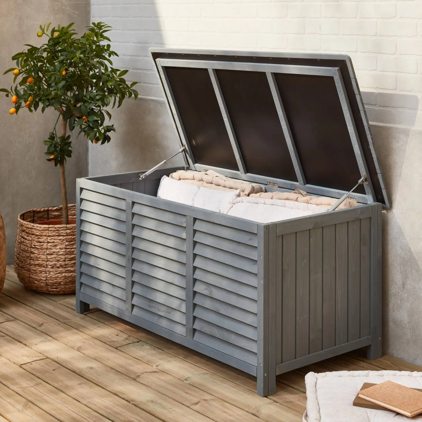 Wooden storage box 330L