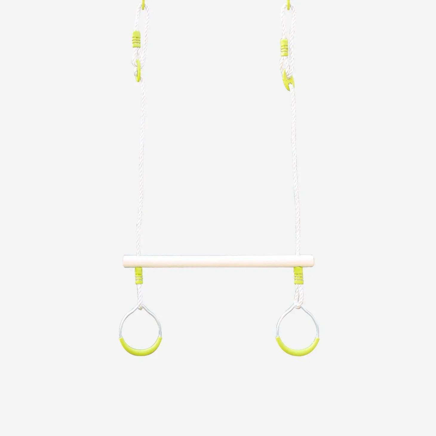 Wooden trapeze with metal rings