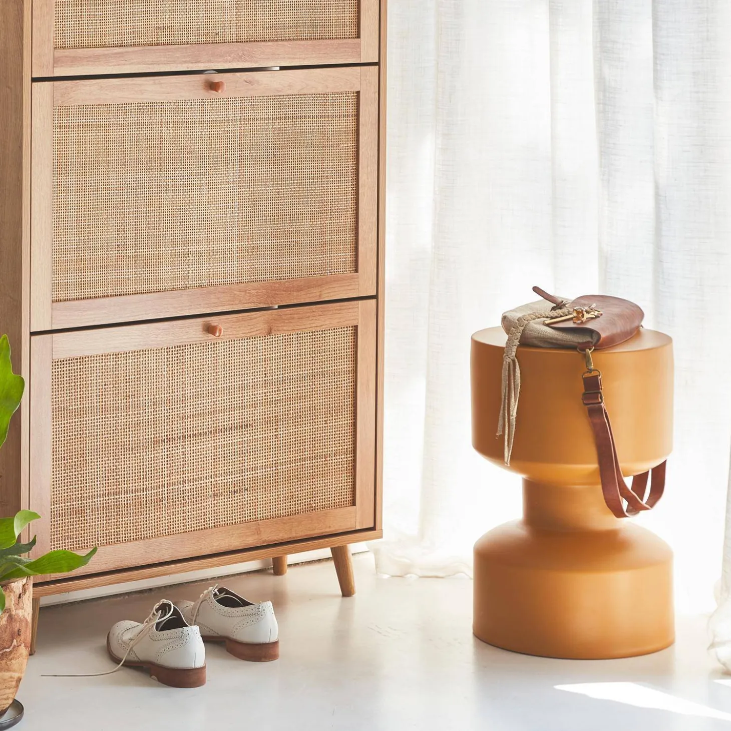 30x47cm metal side table