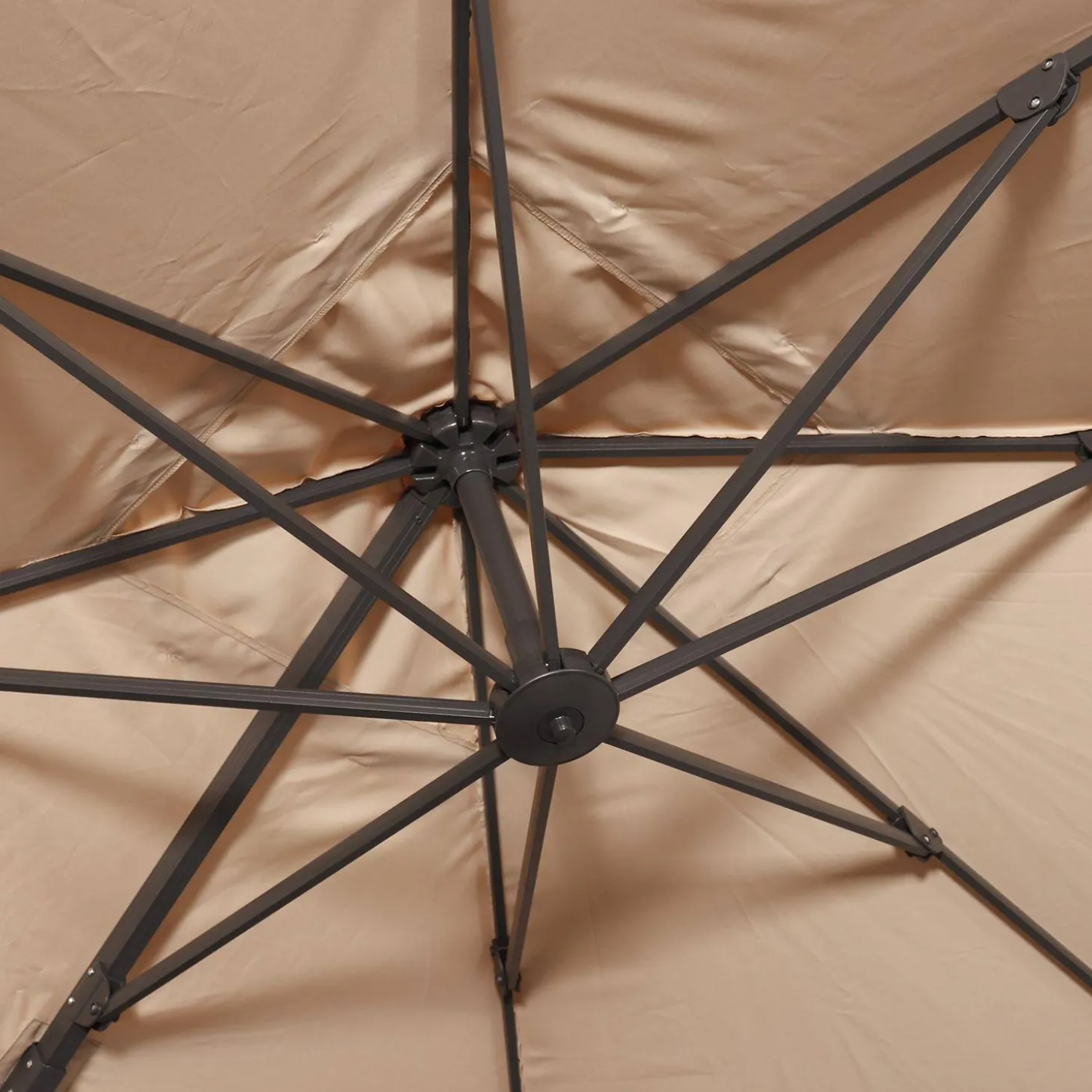 3x3m square cantilever parasol with cover included